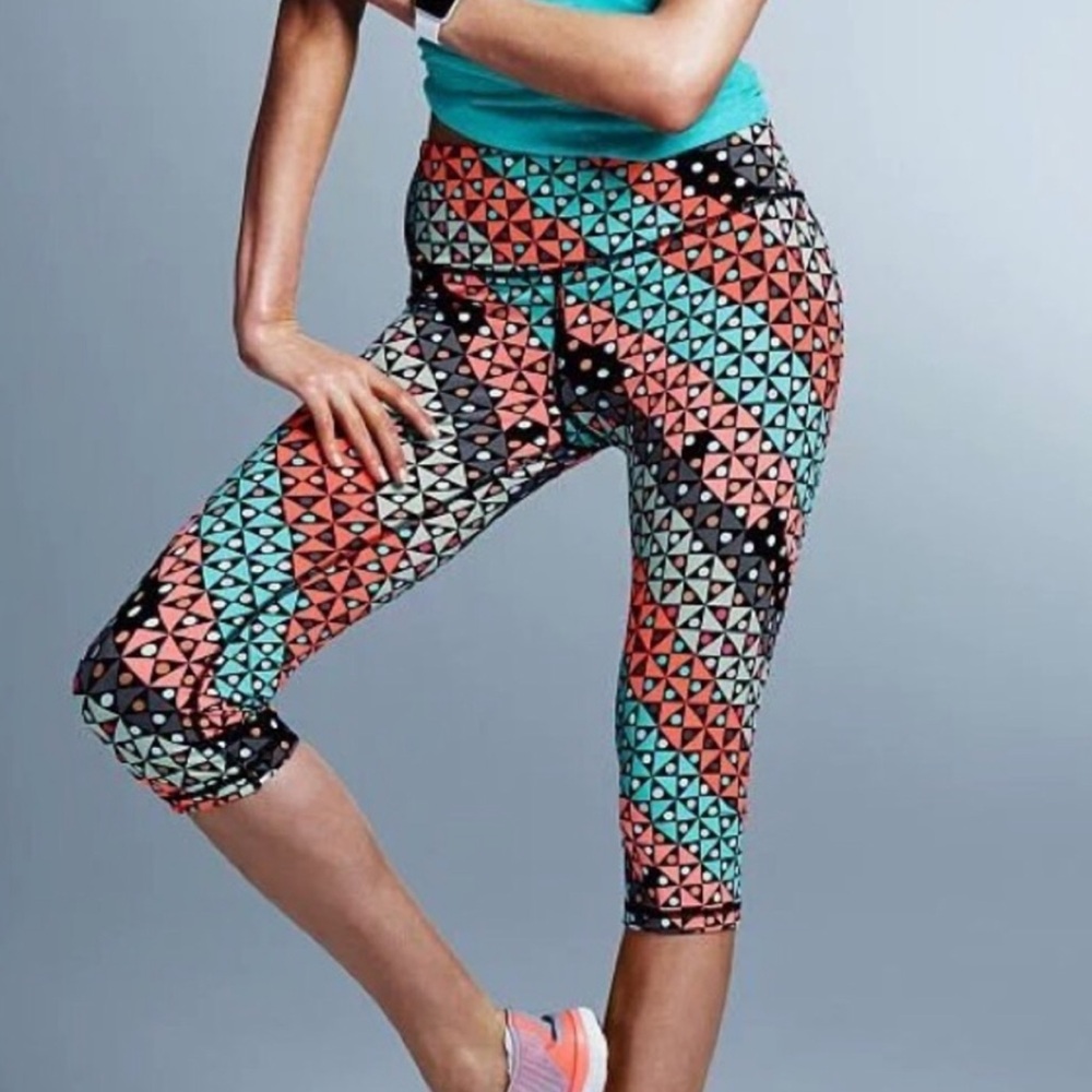 Victoria's Secret VSX Sport Knockout Cropped Leggings Multicolored Grometric S
